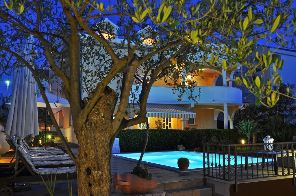 Villa Vanilla With Heated Pool Задар Екстер'єр фото
